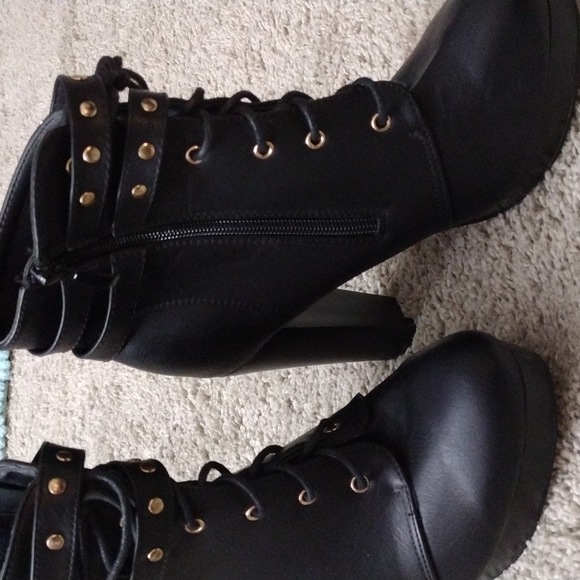 Platform boots - Picture 3 of 3